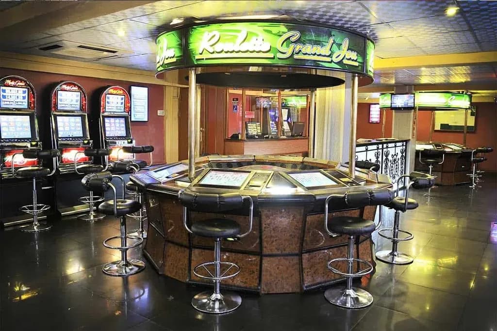 Senator Club Casino Chemin Grenier photo 4