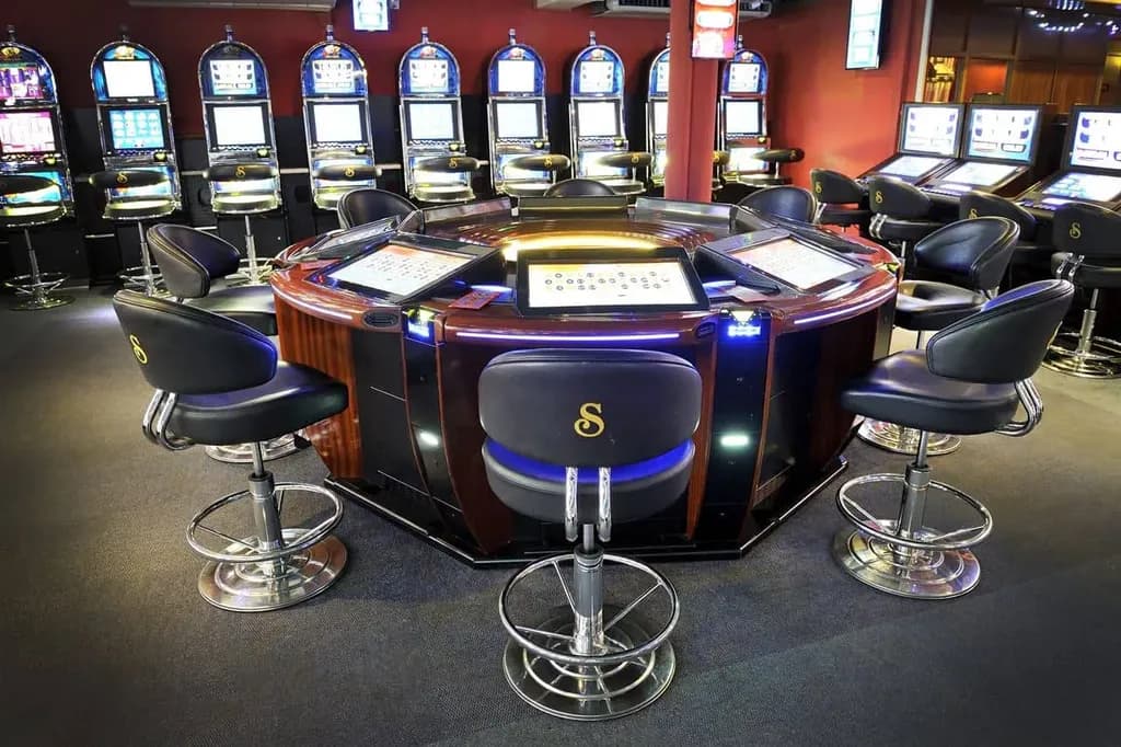 Senator Club Casino Grand Bay photo 4