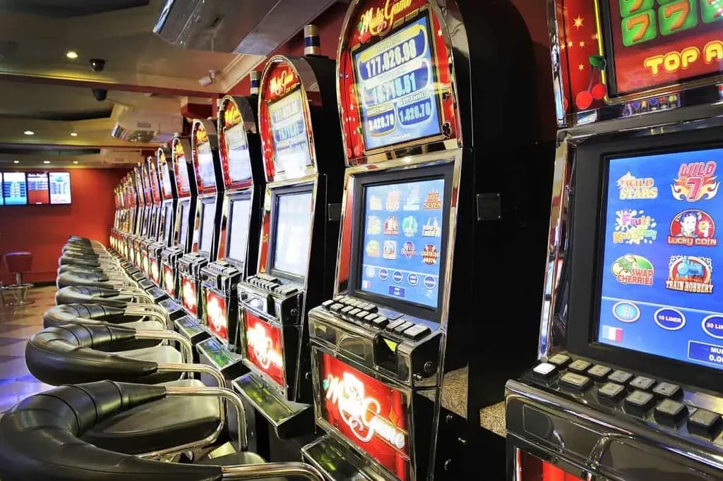 Senator Club Casino Mahebourg photo 1
