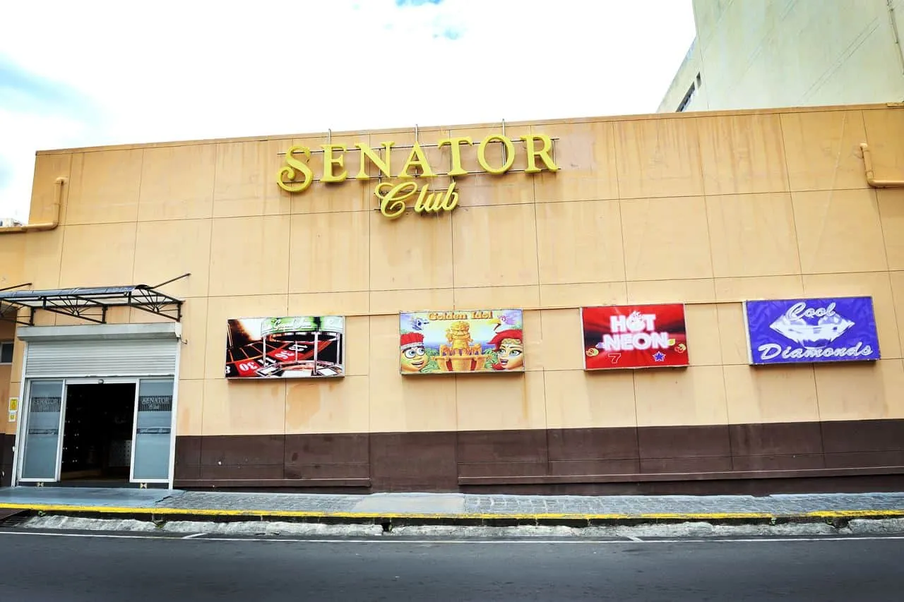 Senator Club Casino Port Louis photo 5