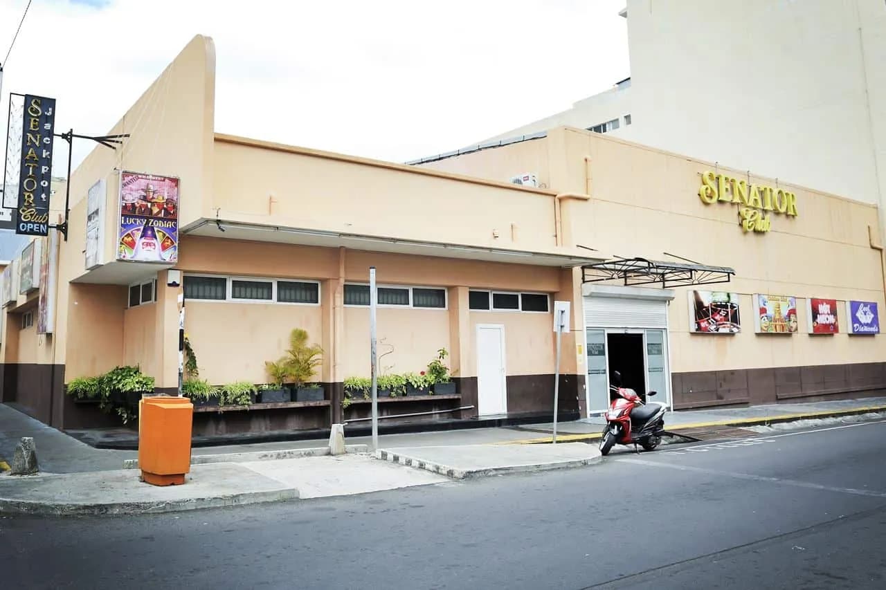 Senator Club Casino Port Louis photo 4