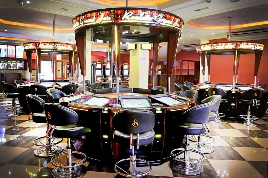Senator Club Casino Rose Belle photo 2