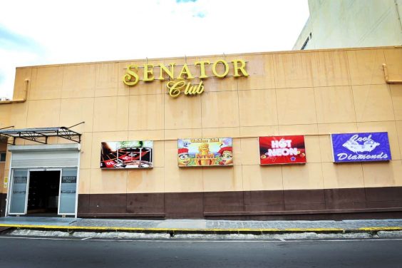 Senator Club Casino Port Louis 1